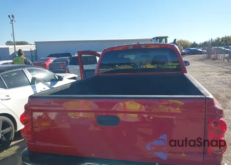 2007 Dodge Dakota Slt from USA, damaged, VIN 1D7HE48KX7S117591